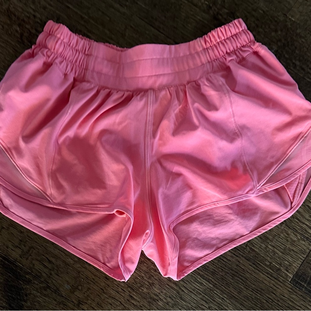 Lululemon Hotty Hot Shorts size 4